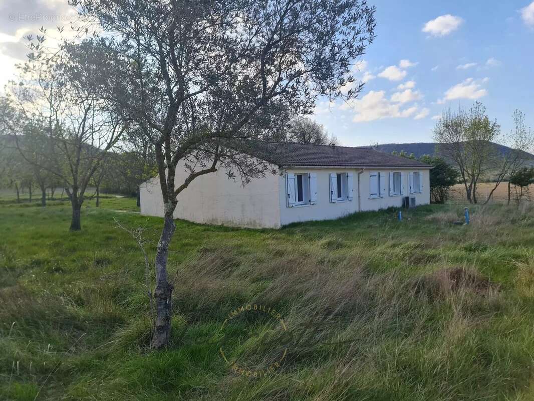 Maison à ALBA-LA-ROMAINE