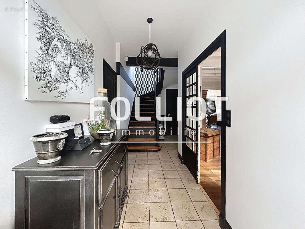 Maison à DONVILLE-LES-BAINS