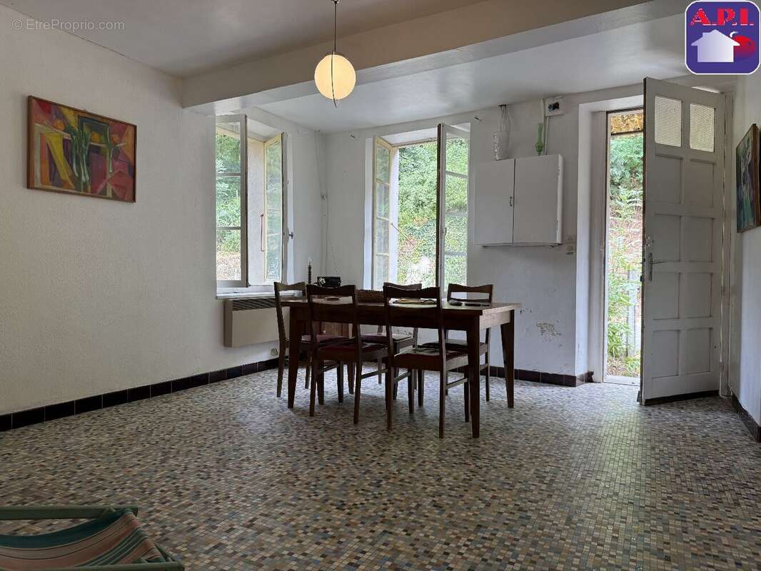 Maison 95 m² à Foix  - photo 4
