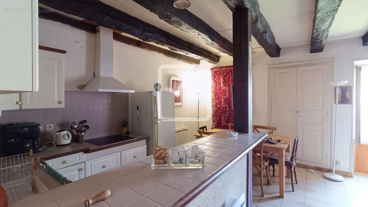 Maison à CUBJAC