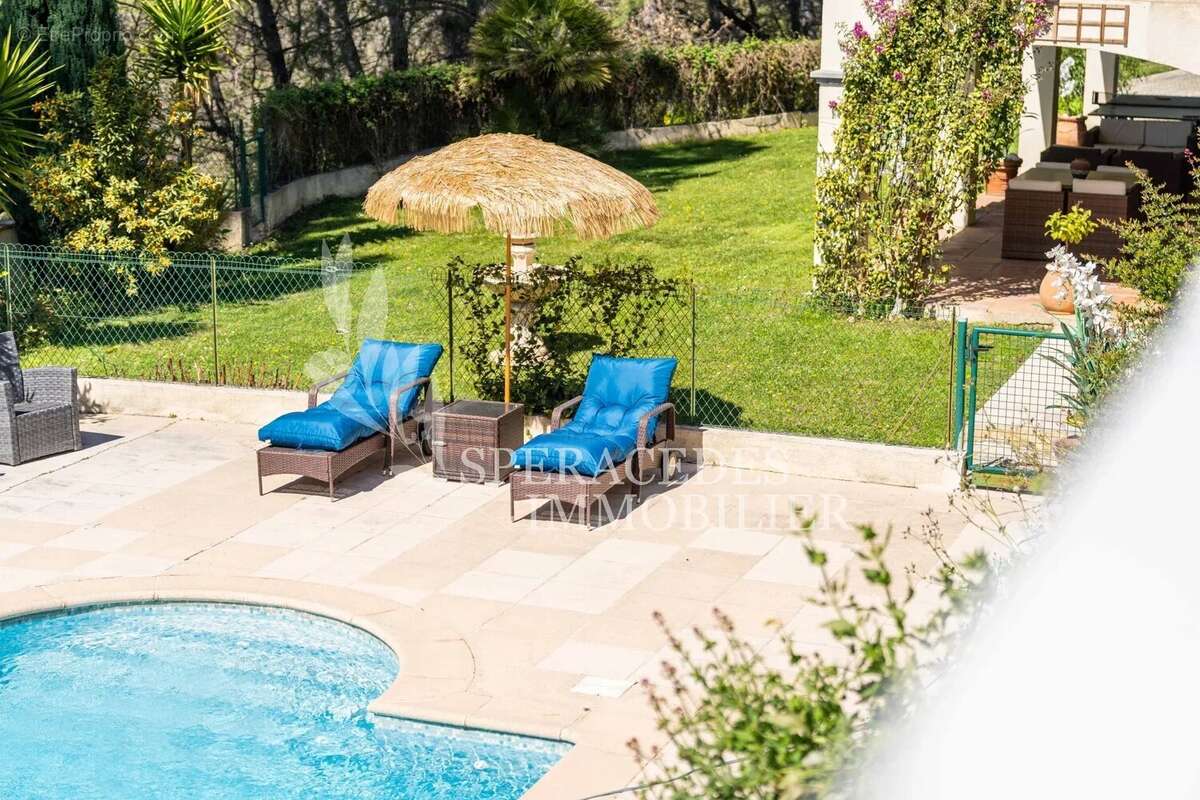 Maison à MOUANS-SARTOUX