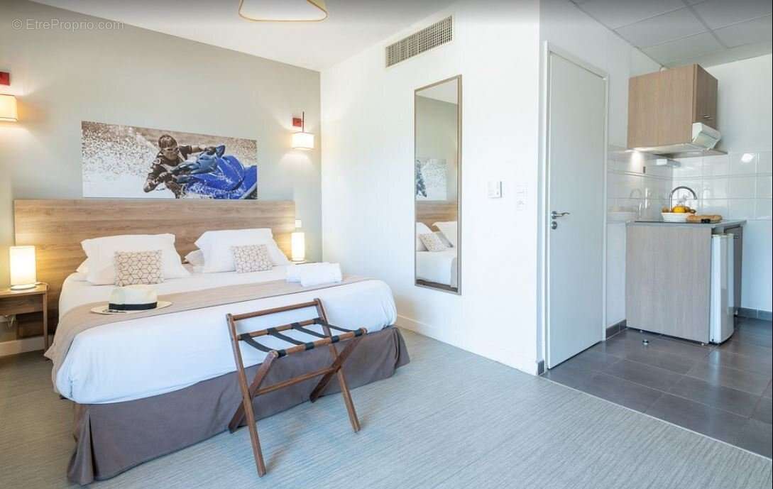 INVESTISSEMENT LOCATIF  Mandelieu-la-Napoule  Résidence de Tourisme Zenitude Comfort Cannes Mandelieu - 6,91 % de rentabilité - photo 2