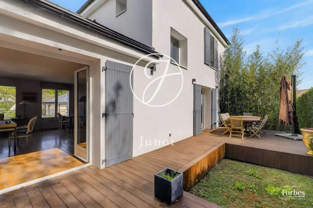 Maison à GARCHES
