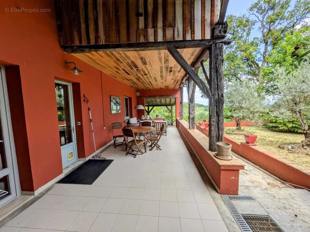 Maison à LOUBES-BERNAC