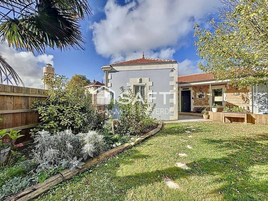 Photo 1 - Maison à LE PORGE