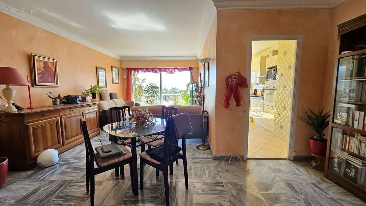 Appartement à CAGNES-SUR-MER