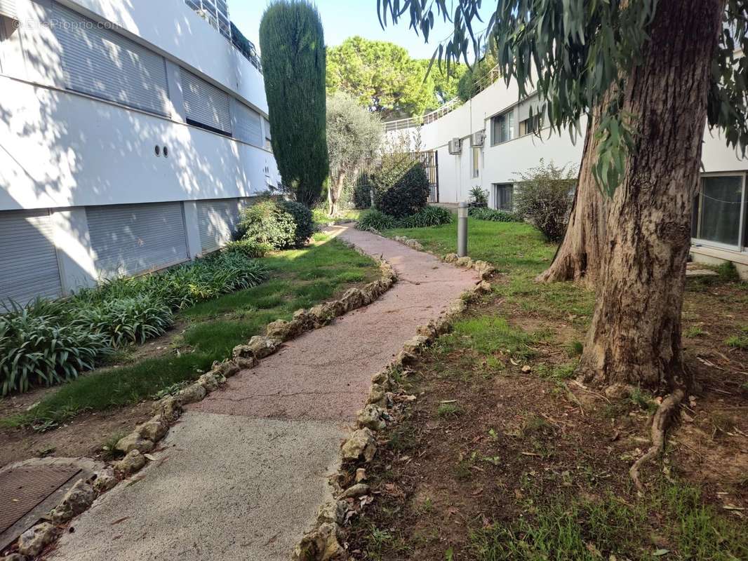 Appartement à VILLENEUVE-LOUBET