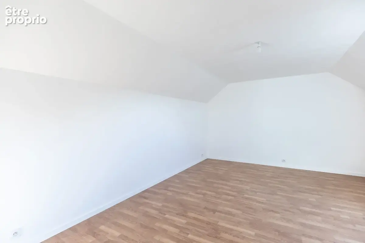 Maison 8 pièces 210 m² à vendre à Vennecy (45760) - photo 9