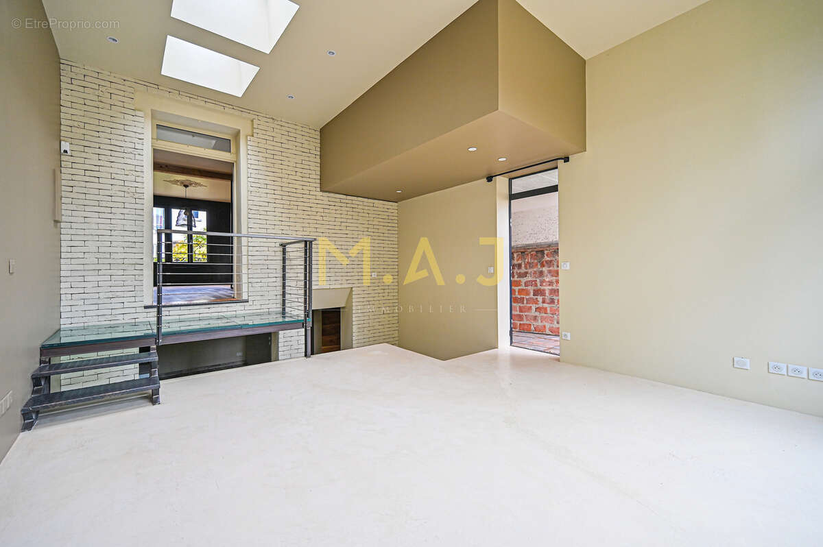 Maison à LE PERREUX-SUR-MARNE