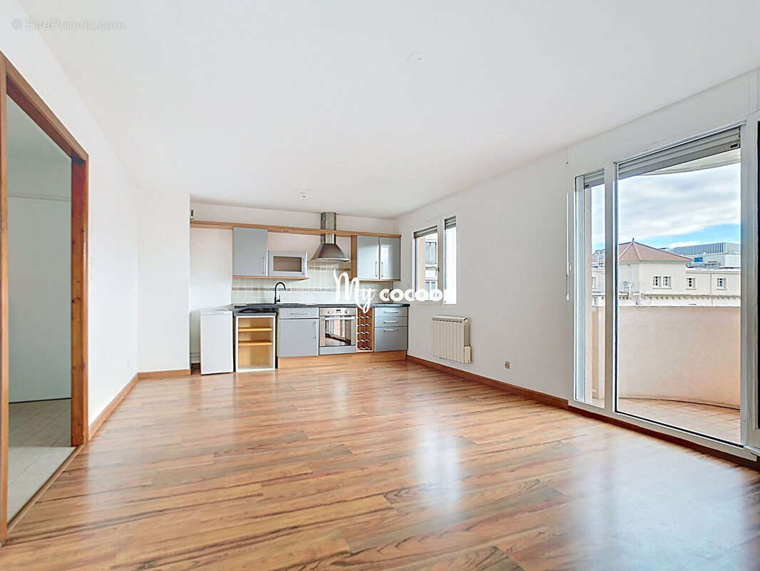 Appartement à LYON-7E