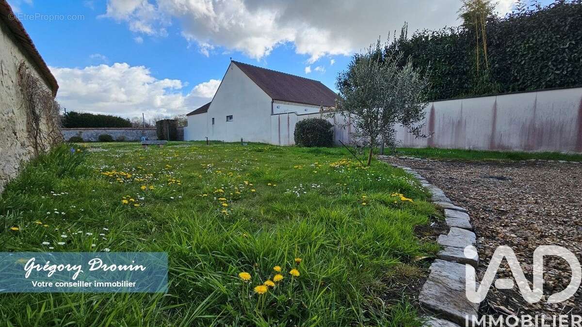 Photo 2 - Maison à SAINT-PIERRE-LES-NEMOURS