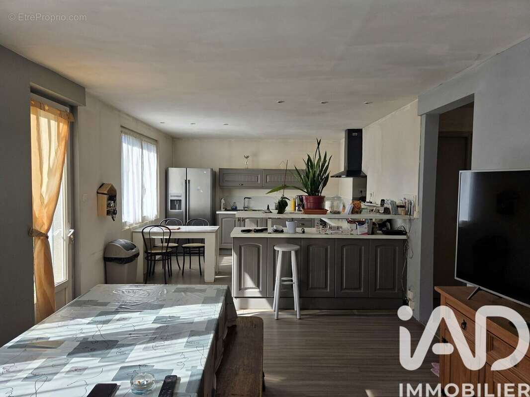 Maison 65 m² à Peyrelevade  - photo 4