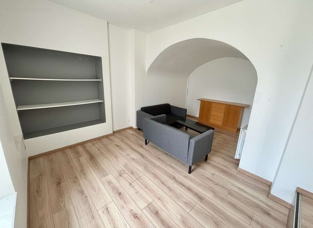 Appartement 146 m² à Mende  - photo 3