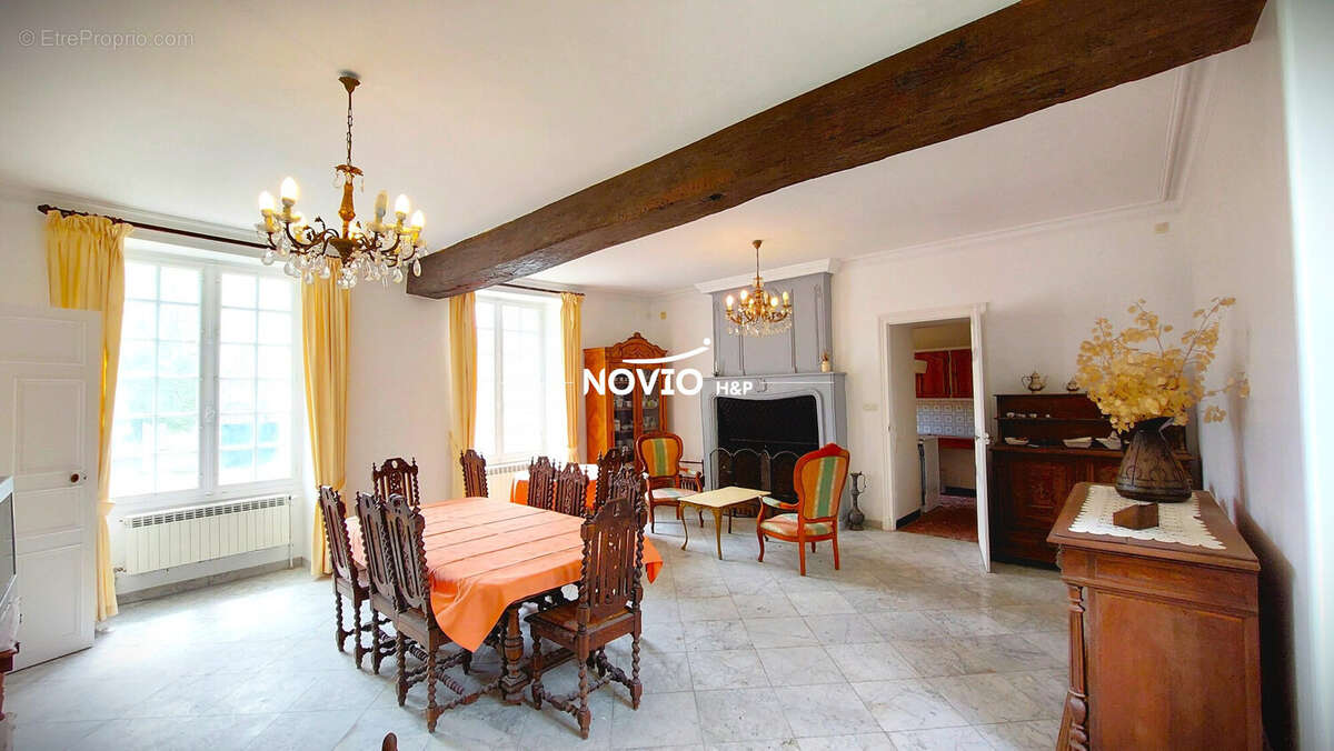Maison 10 pièces 318 m² à vendre à Beaumont (86490) - photo 4