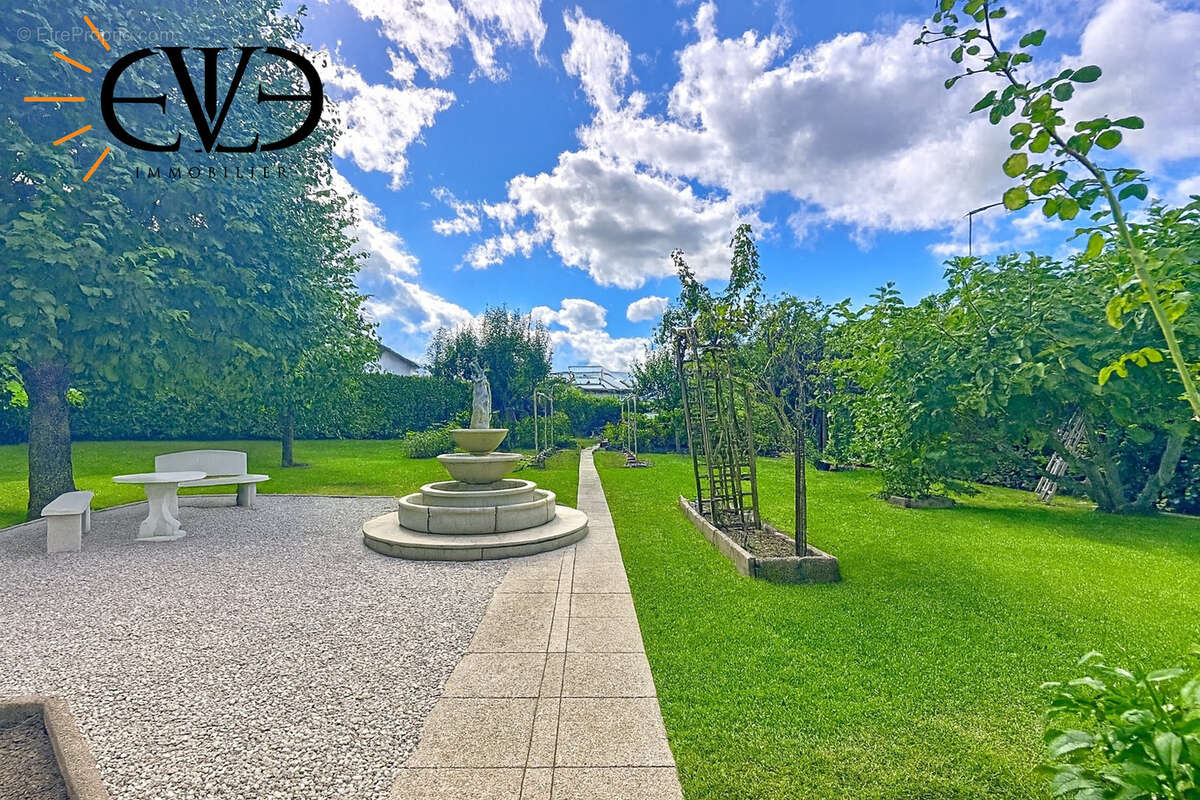 Maison à SAINT-JULIEN-EN-GENEVOIS