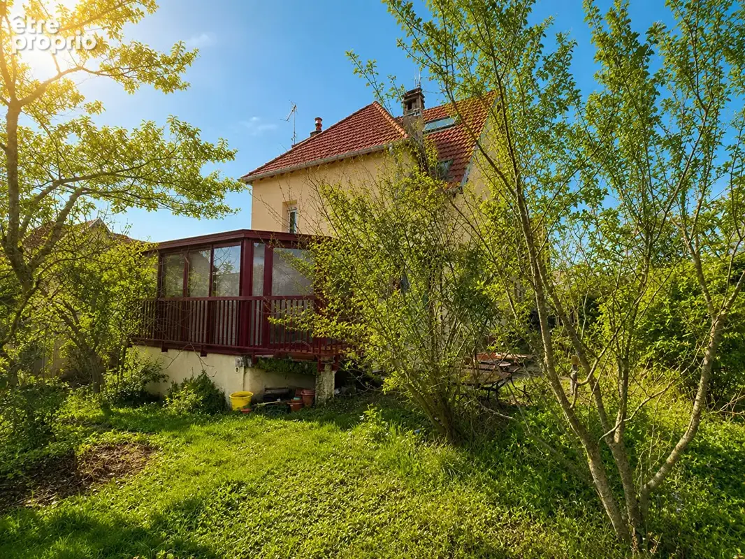 SOUS COMPROMIS Maison à rafraîchir avec charme des années 30 - Rare et ensoleillée ! - photo 5