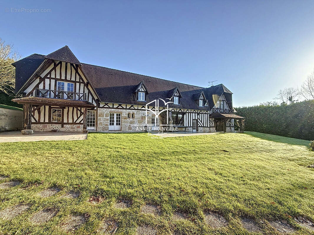 Maison à ENGLESQUEVILLE-EN-AUGE