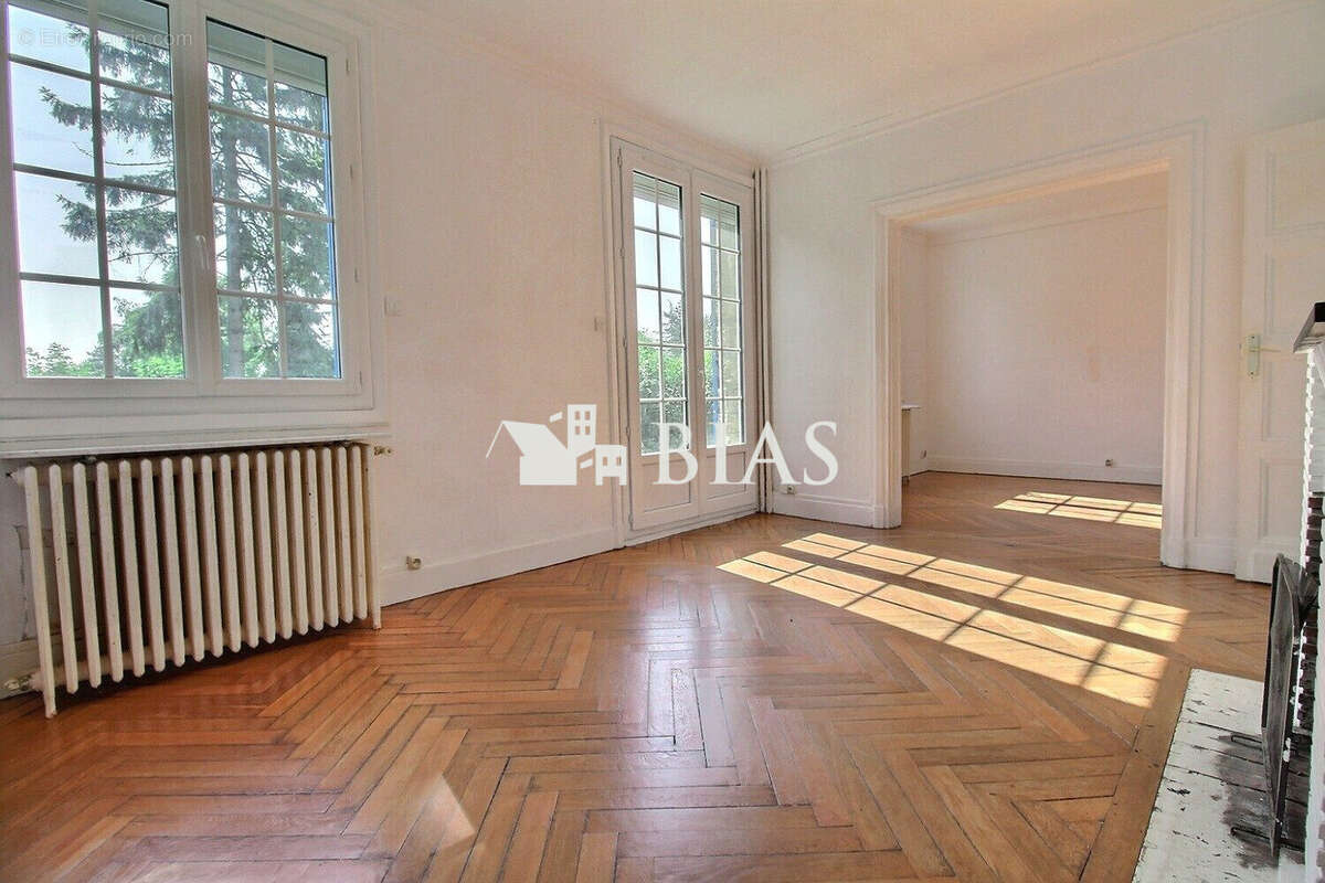 Maison à SAINT-MAURICE-D&#039;ETELAN