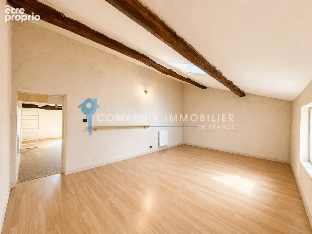 Alleins   coup de cœur ! authentique maison de village de 187 m2   charme, volumes & caractère - photo 4