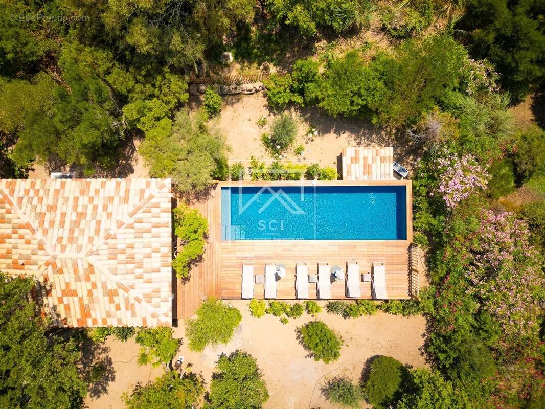 Maison à PORTO-VECCHIO