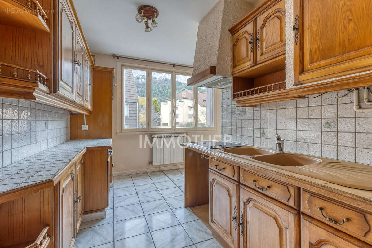 Appartement à MEYLAN