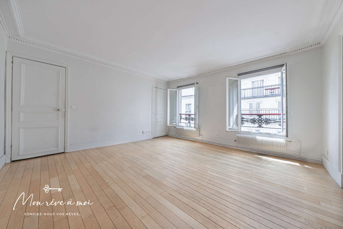 Appartement à PARIS-9E