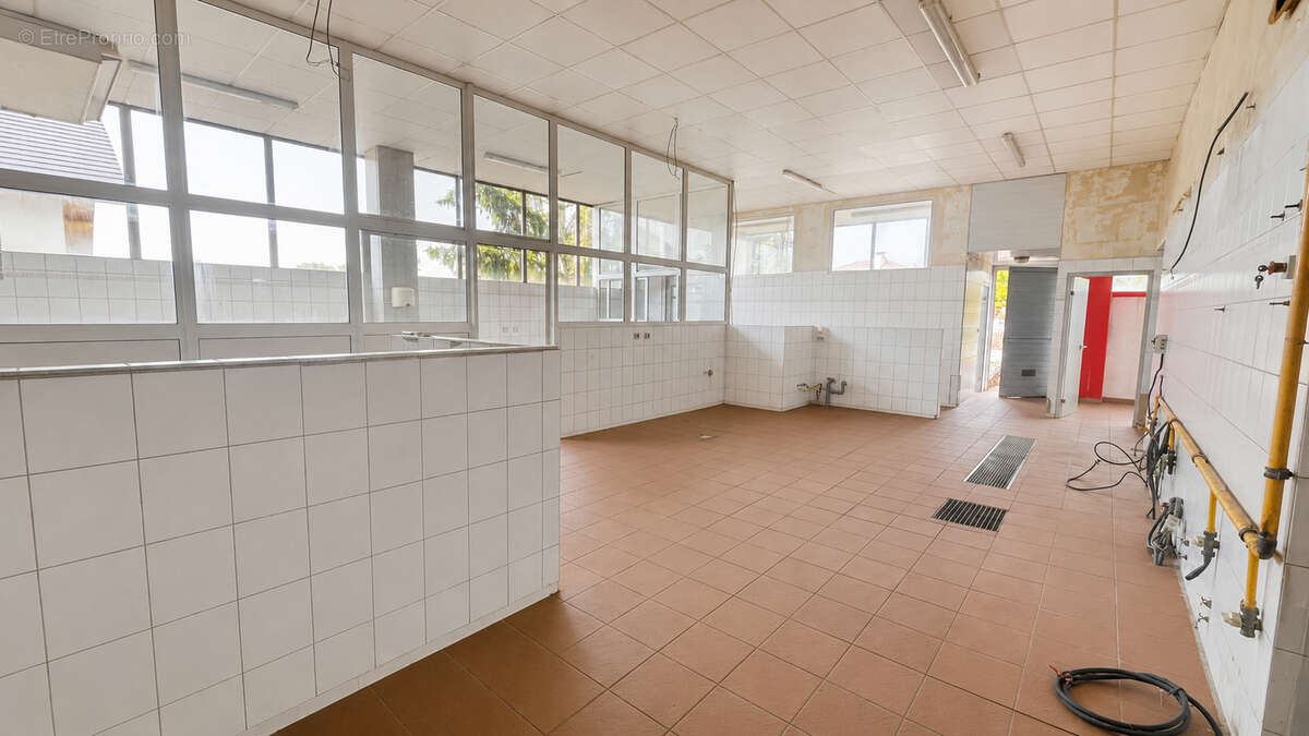 Entrepôt / local industriel Publier 370 m2 avec stationnement - photo 12