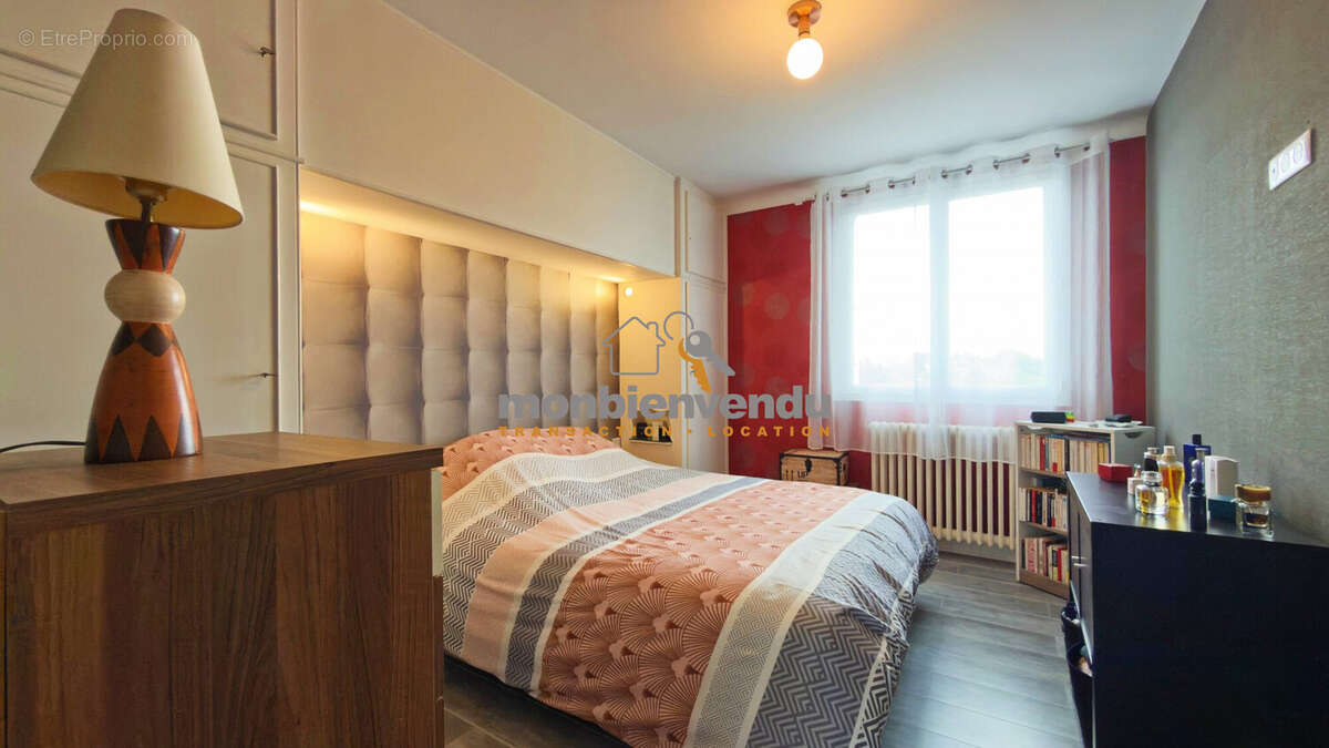 Maison 111 m² à Aurillac  - photo 6