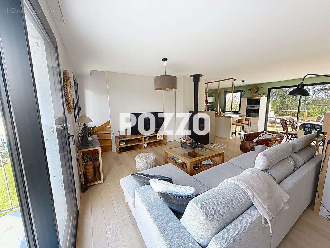 Maison à SAINT-PAIR-SUR-MER