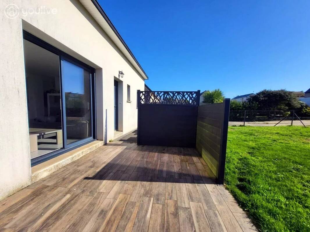 Maison à PLOUGUERNEAU