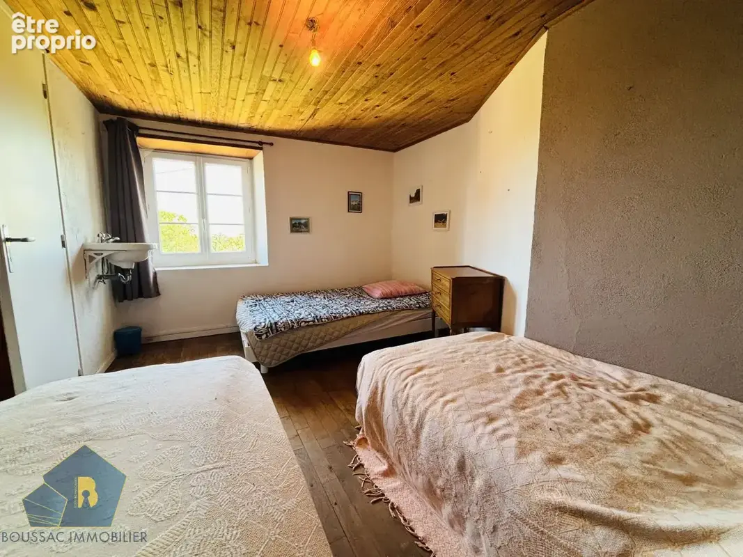 Maison 55 m² à Saint-Pierre-Le-Bost  - photo 7