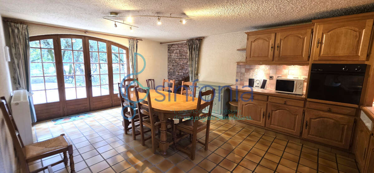 Maison à MEJANNES-LE-CLAP