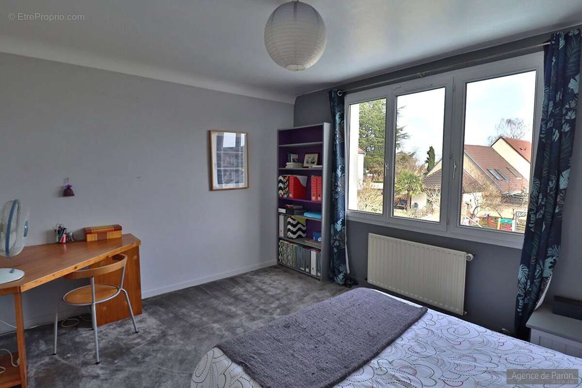 Maison à VERRIERES-LE-BUISSON