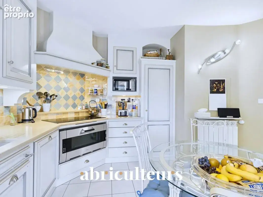 Villa rénovée de 155 m²  en vente au pied du Luberon à Cheval-Blanc (84460) - photo 10