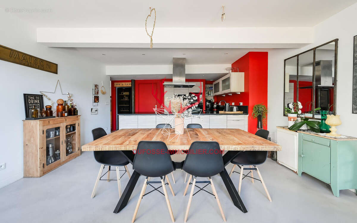 Maison à SAINT-GEORGES-DE-RENEINS