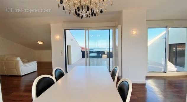 Exceptionnel attique de type 4 pièces de 103 m2 soit 140 m2 hors loi carrez avec 60 m2 de terrasses - photo 24
