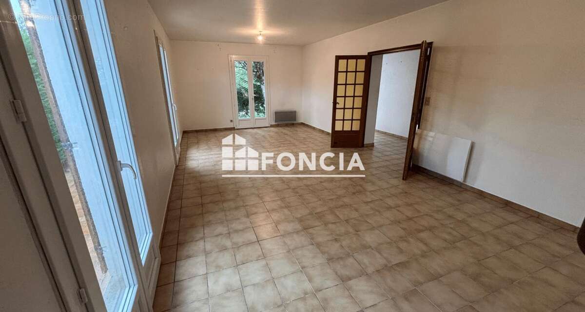 Maison à SAINT-SAVINIEN