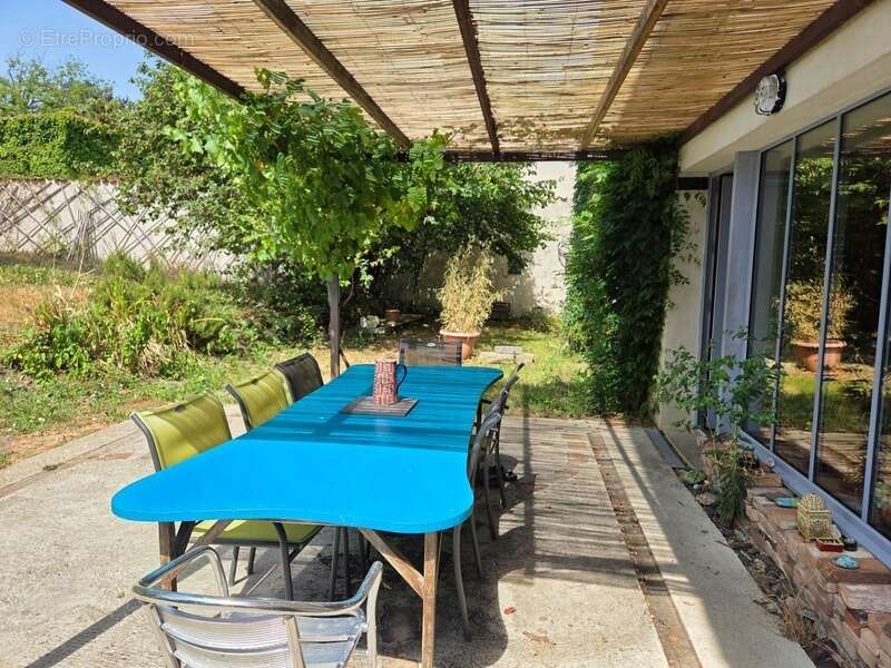 EXCLUSIVITE / Très belle maison avec dépendances et terrain / 63160 Glaine Montaigut - photo 21