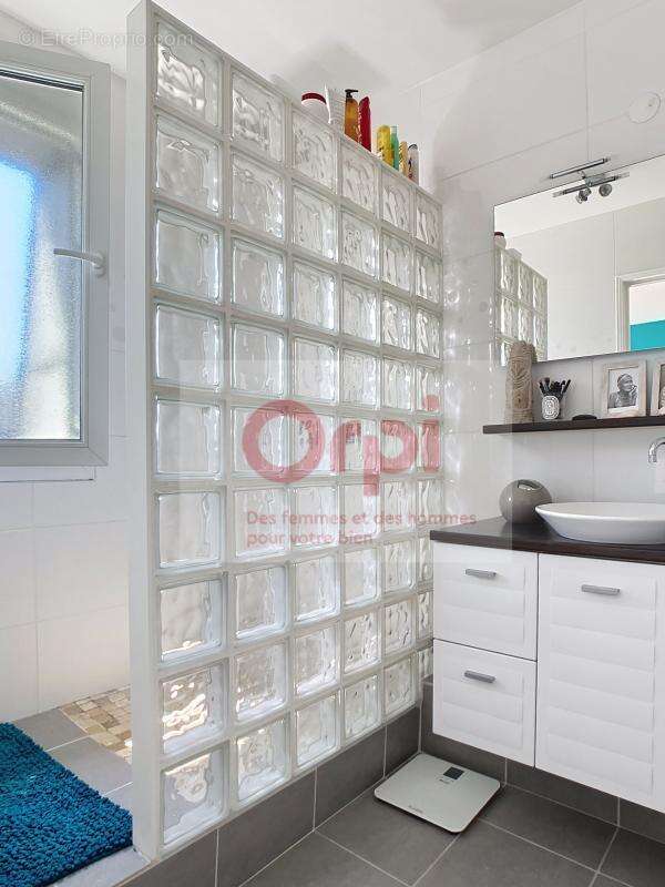 Appartement à ISSY-LES-MOULINEAUX