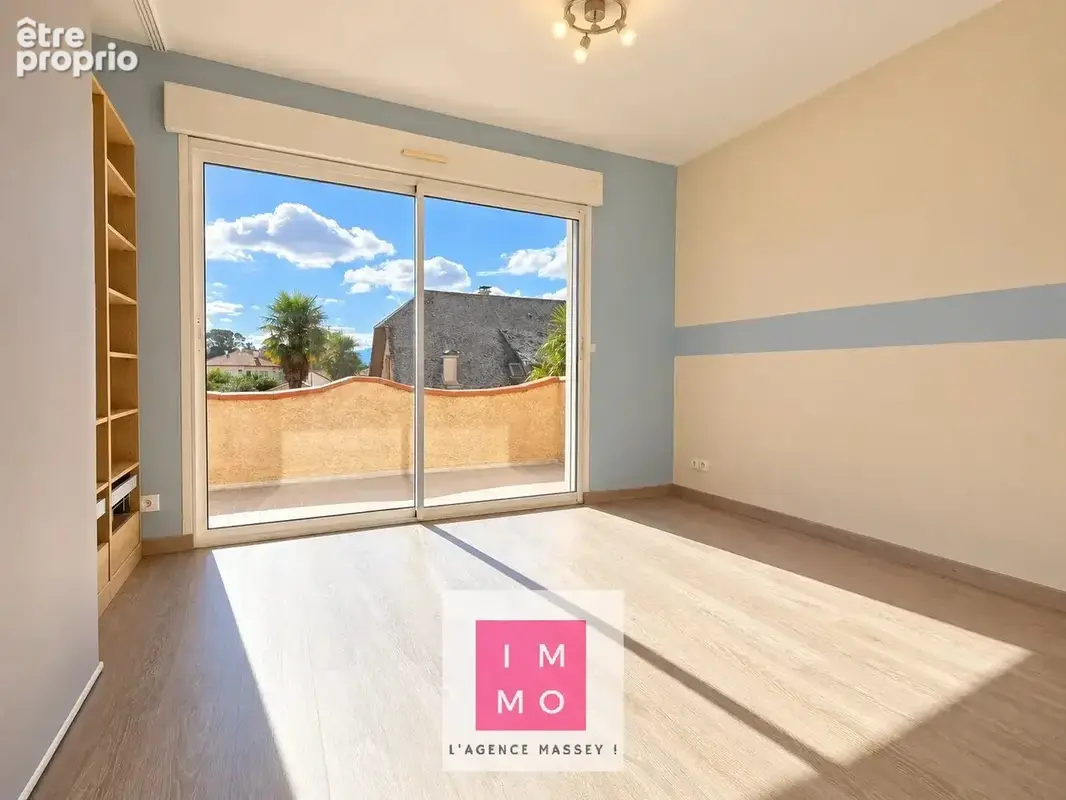 Belle maison familiale de 147 m² avec 5 chambres, terrasses et jardin - photo 14