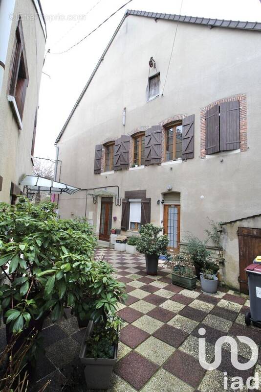 Photo 1 - Appartement à JOIGNY