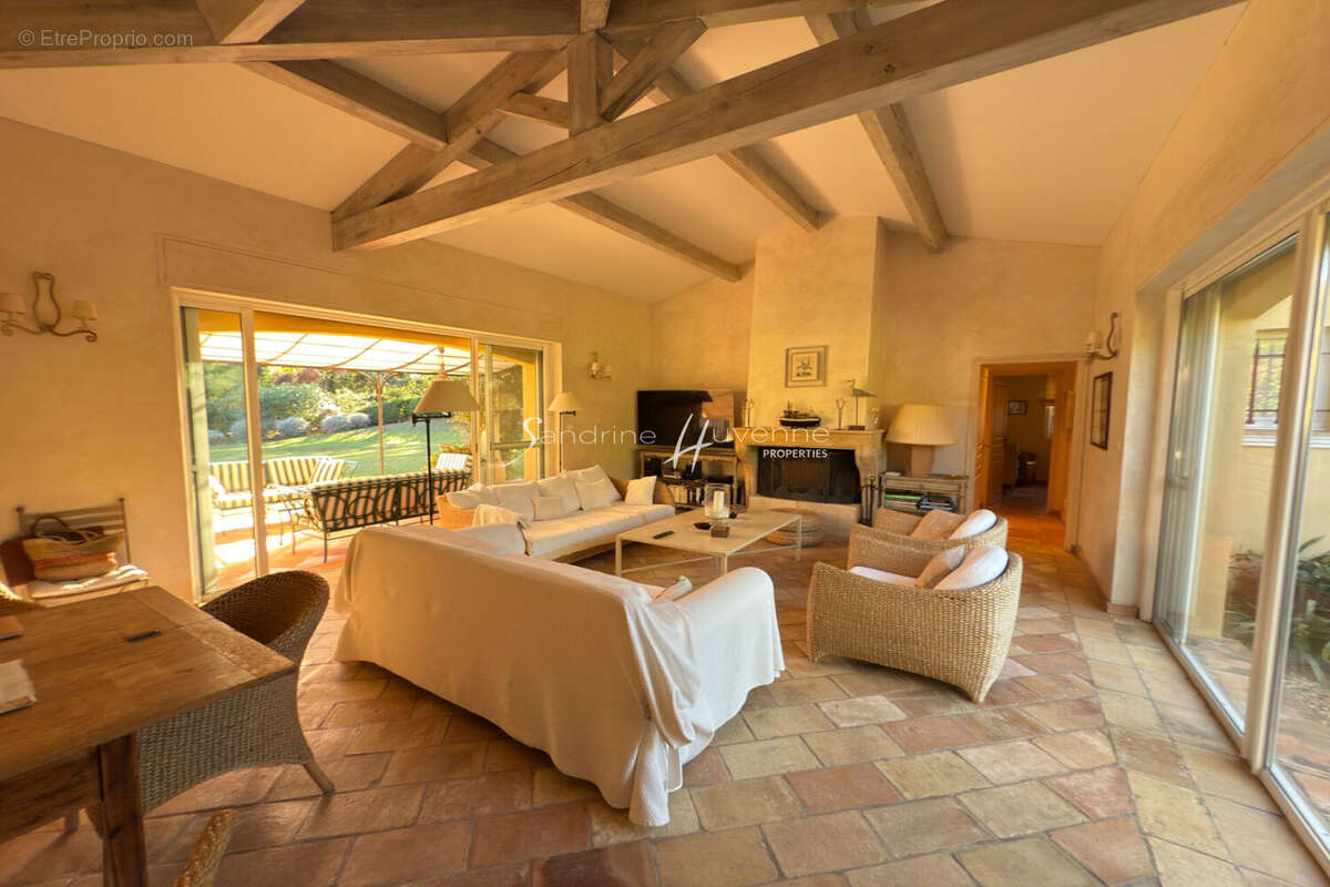 Maison à LA CROIX-VALMER