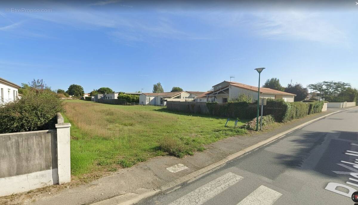 Terrain à AIFFRES