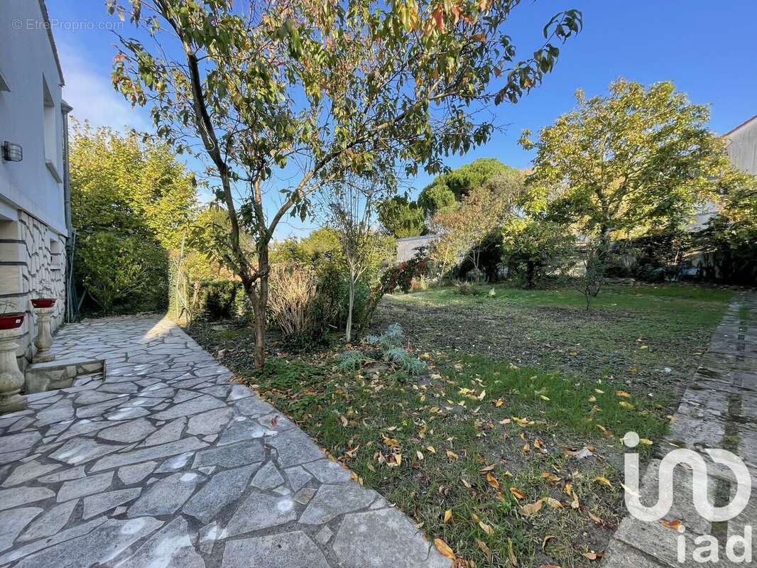 Photo 2 - Maison à TAVERNY