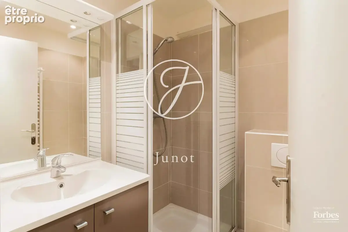 Paris 5e - QUAI DE LA TOURNELLE - Appartement - 2 pièces - 34,36m² Carrez - 1 chambre - photo 8