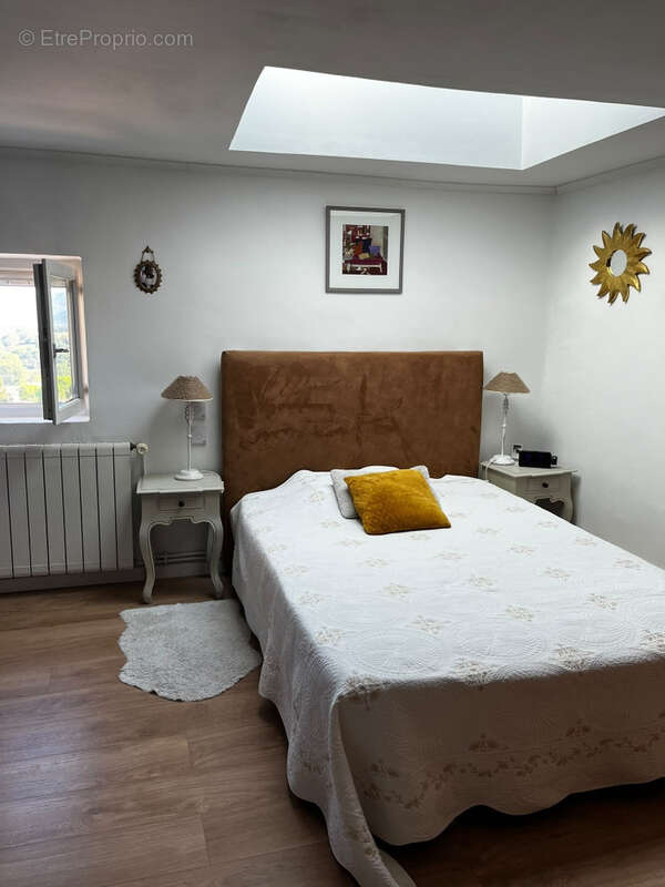 Maison de village de 160 m2  avec cour et terrasse - photo 15