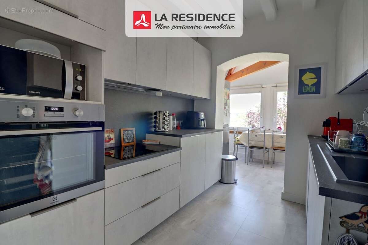 Maison 174 m² à Bazemont  - photo 4