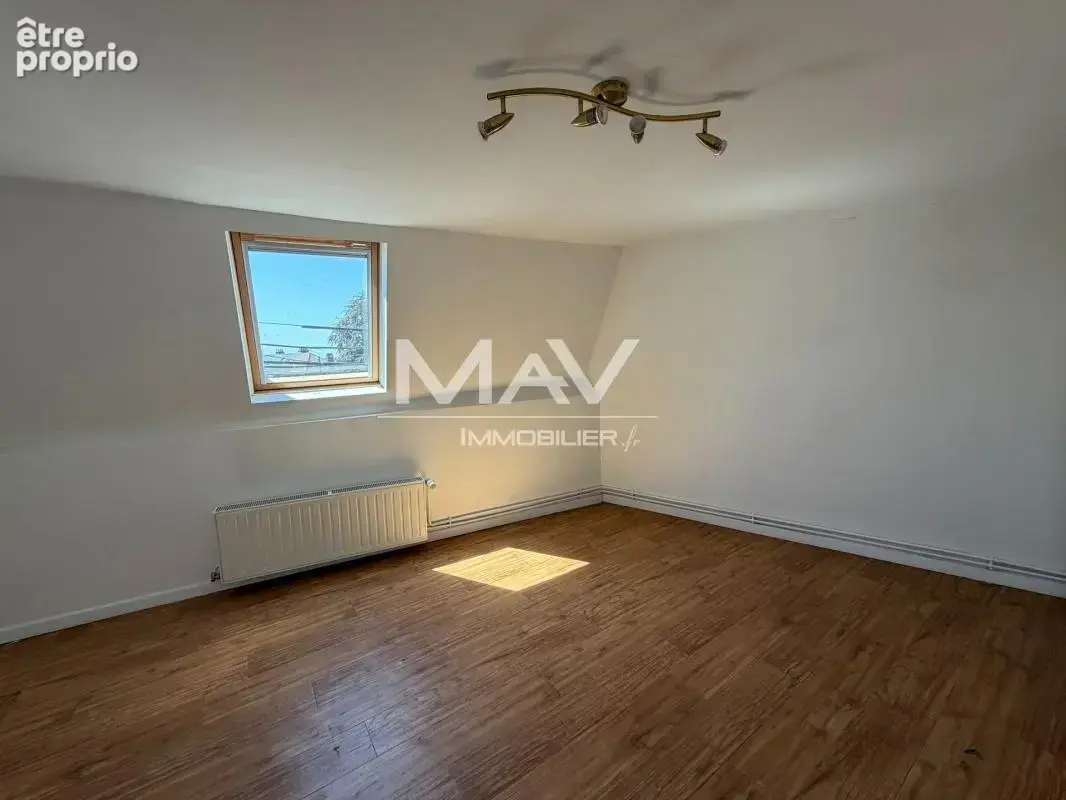 Maison 78 m² à Neuville-En-Ferrain  - photo 8