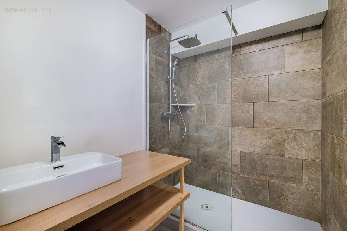 Appartement à LYON-9E