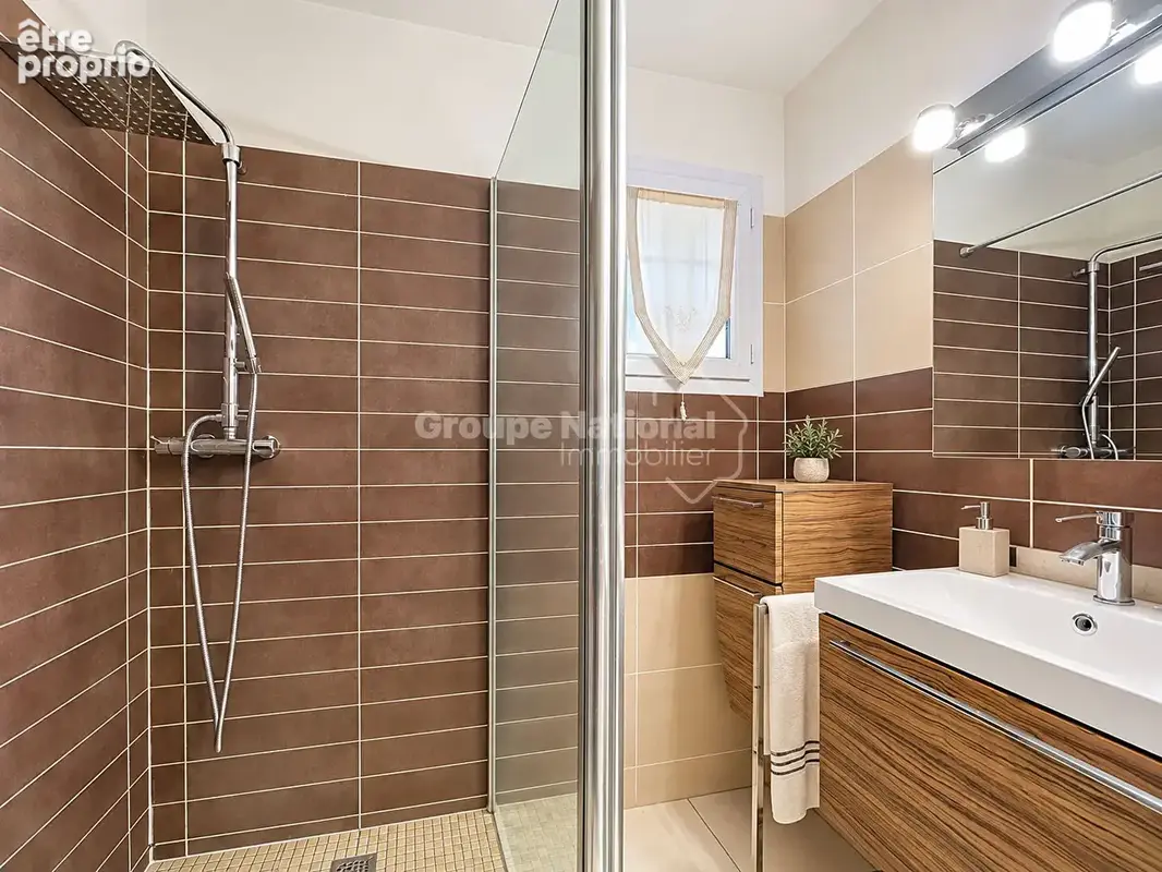 NOUVEAU PRIX  / Proche SAINT REMY DE PROVENCE / Maison familiale avec piscine Diffazur, jacuzzi et jardin paysagé - photo 10